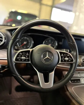 mercedes benz Mercedes-Benz Klasa E cena 139000 przebieg: 189000, rok produkcji 2018 z Oświęcim